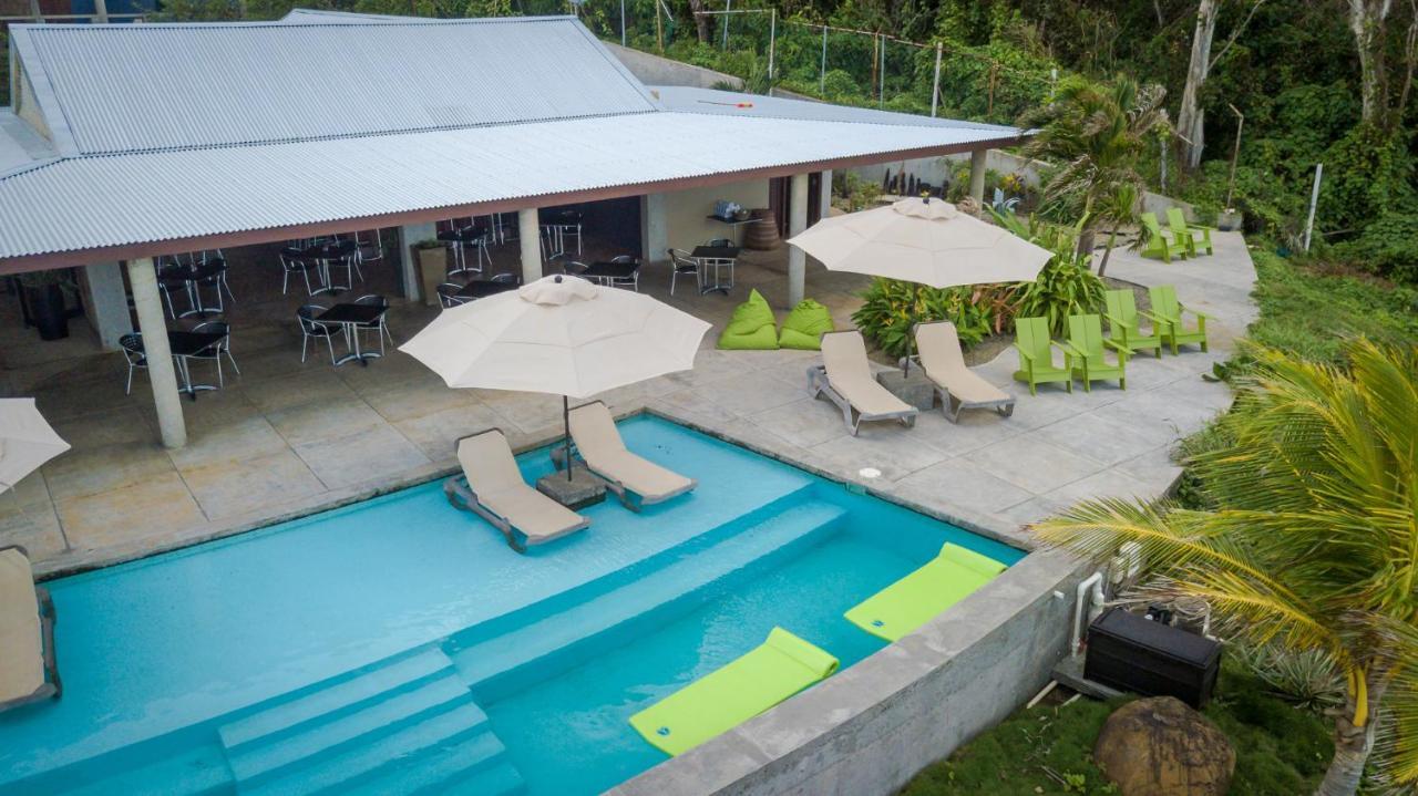 Pagua Bay House - Oceanfront Cabana'S Marigot エクステリア 写真