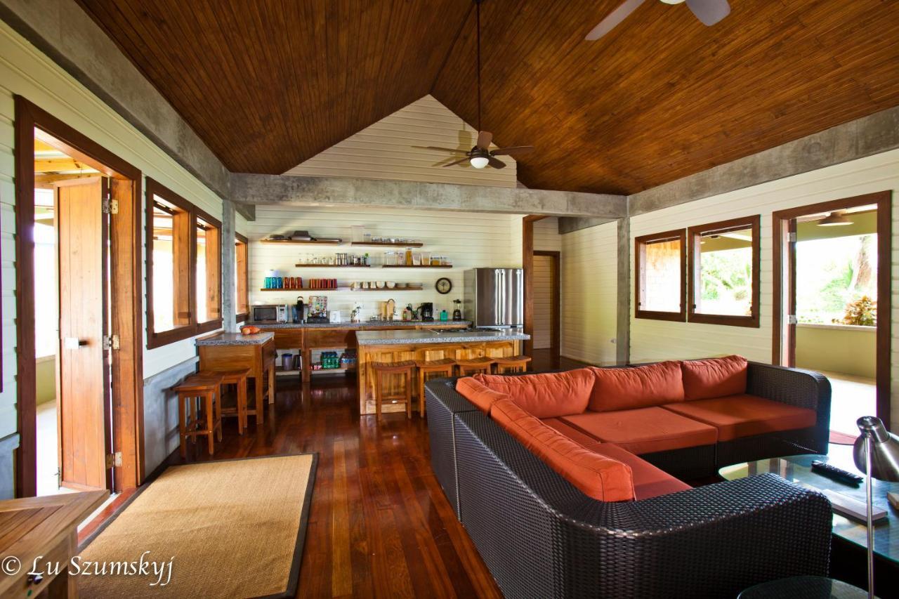 Pagua Bay House - Oceanfront Cabana'S Marigot エクステリア 写真