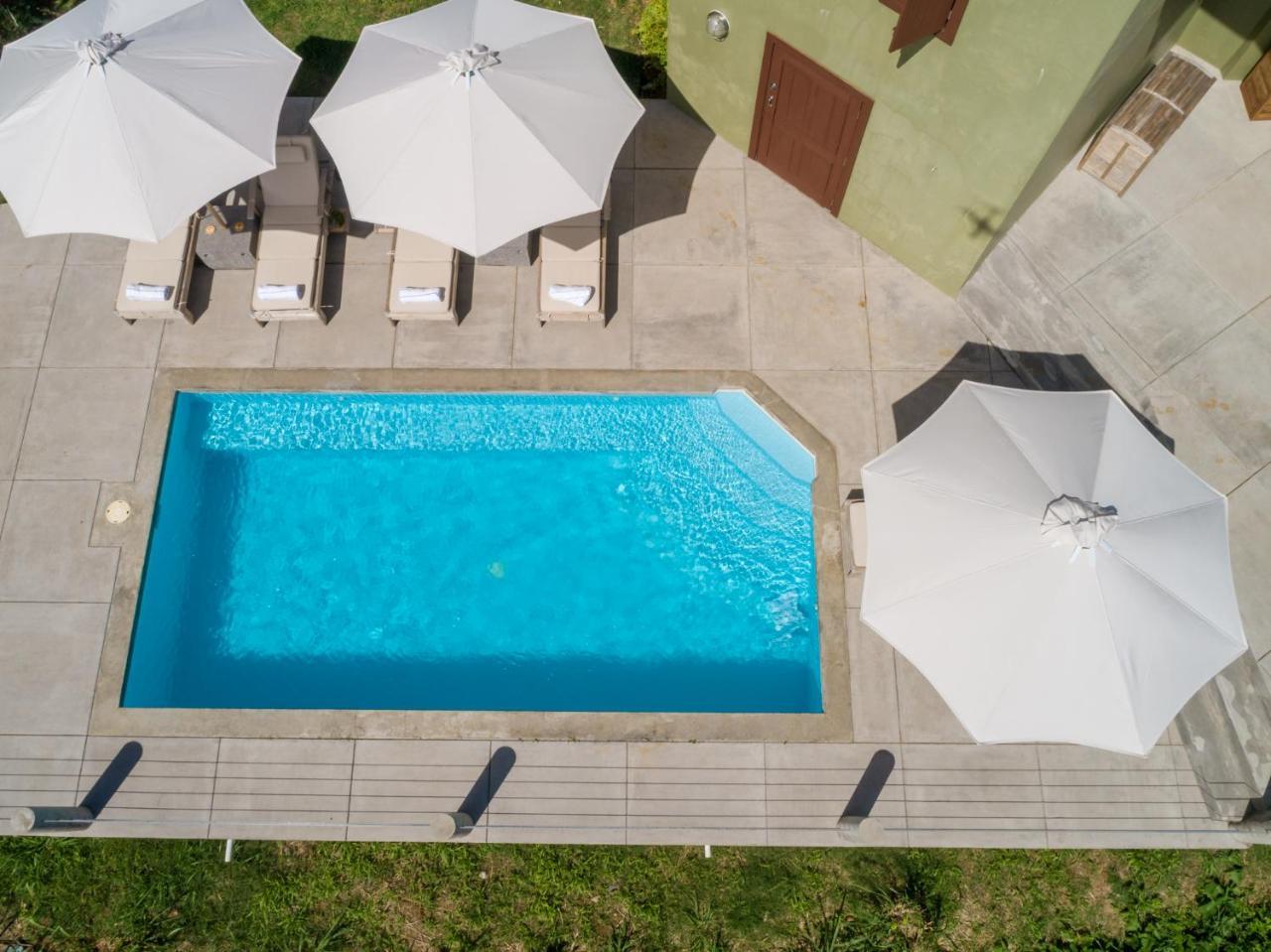Pagua Bay House - Oceanfront Cabana'S Marigot エクステリア 写真