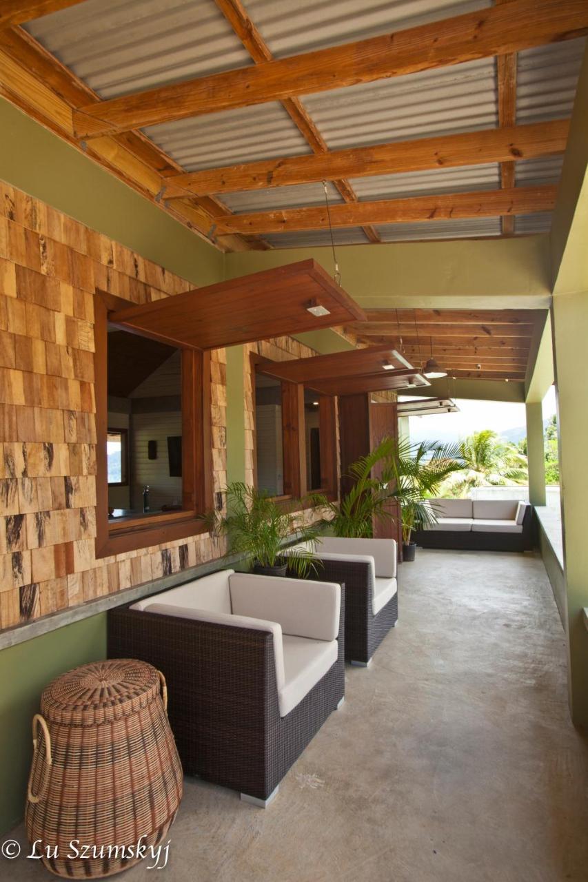 Pagua Bay House - Oceanfront Cabana'S Marigot エクステリア 写真