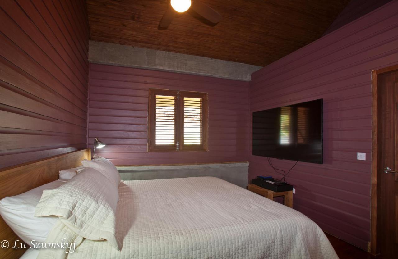 Pagua Bay House - Oceanfront Cabana'S Marigot エクステリア 写真