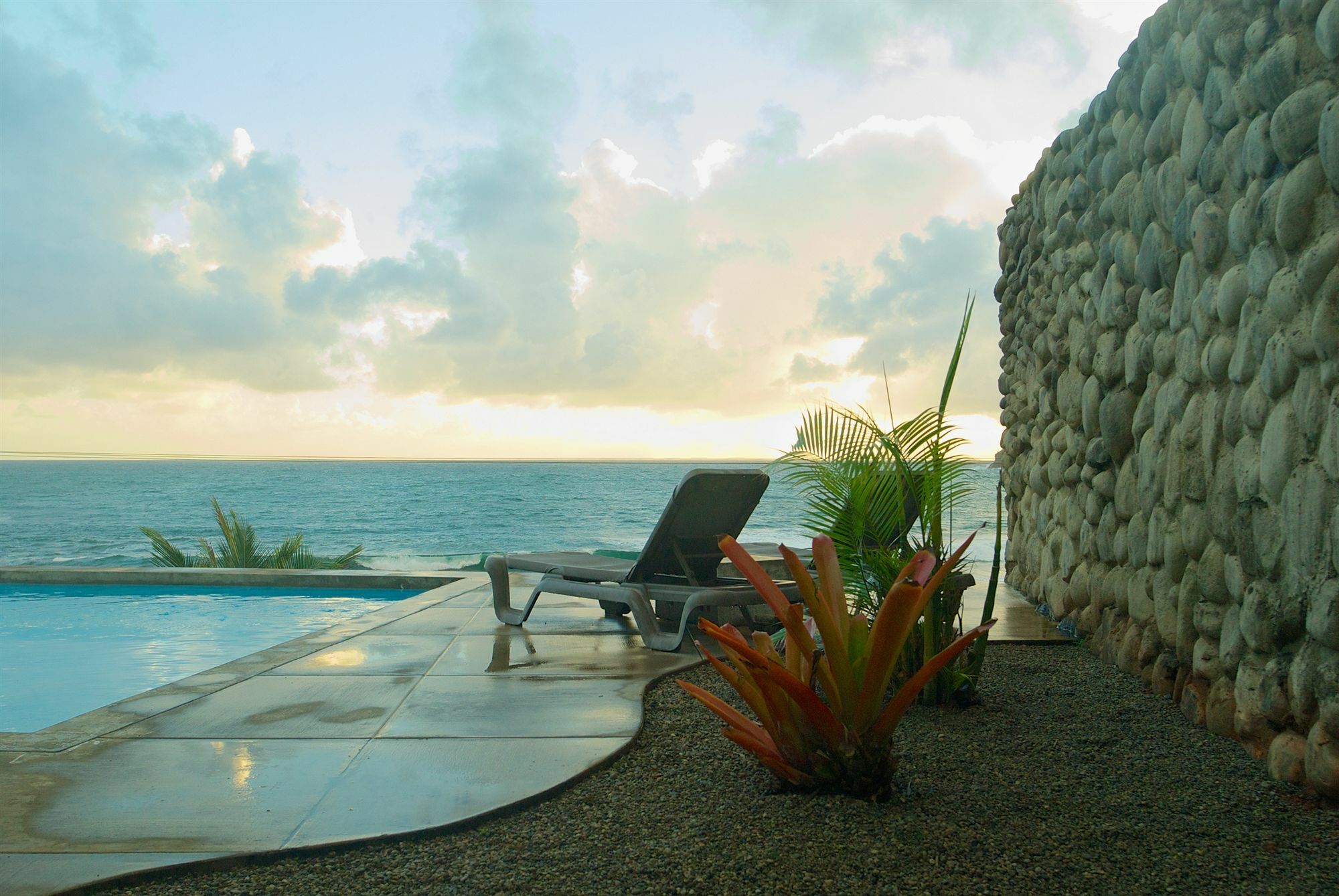 Pagua Bay House - Oceanfront Cabana'S Marigot エクステリア 写真