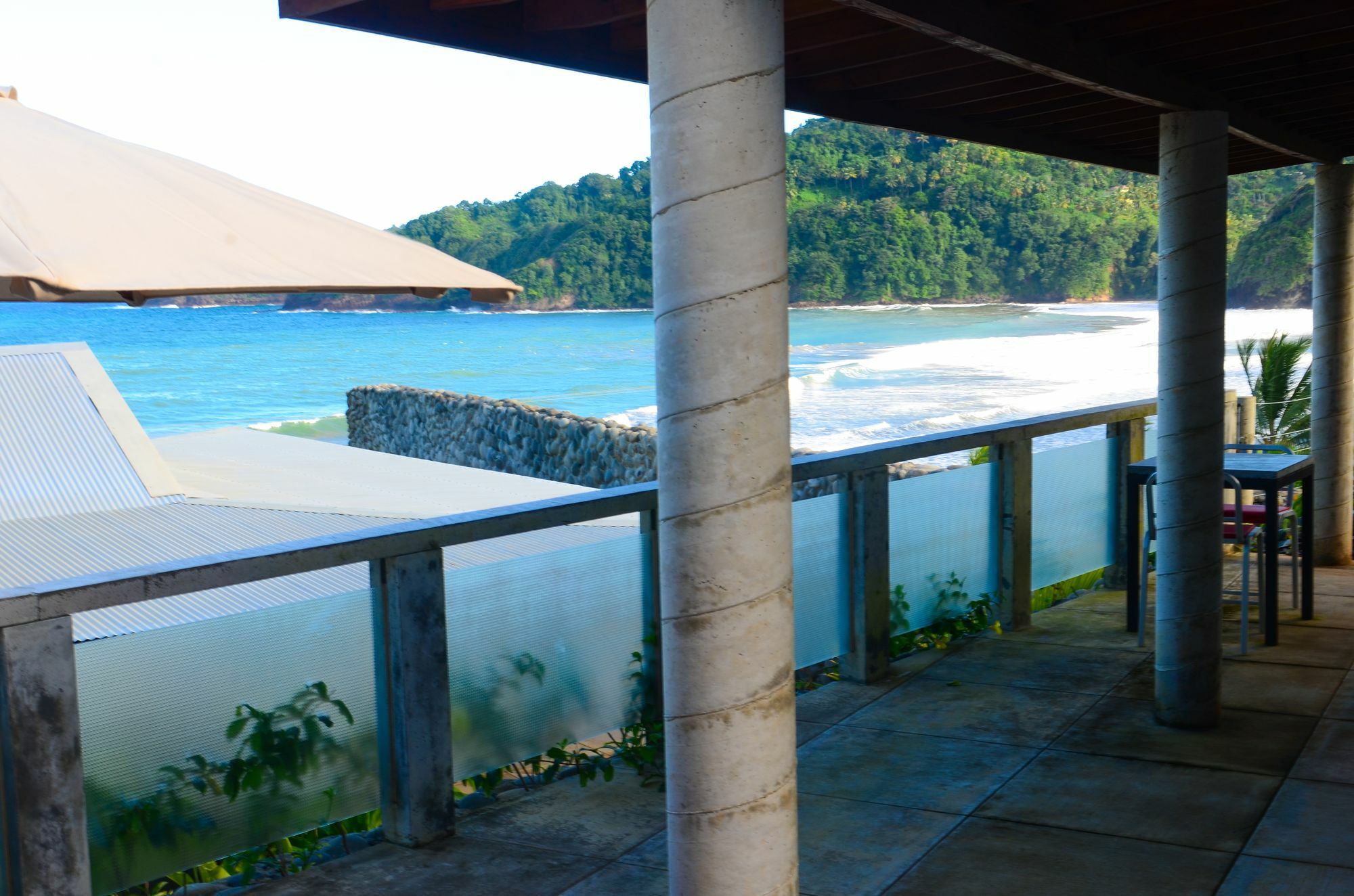 Pagua Bay House - Oceanfront Cabana'S Marigot エクステリア 写真