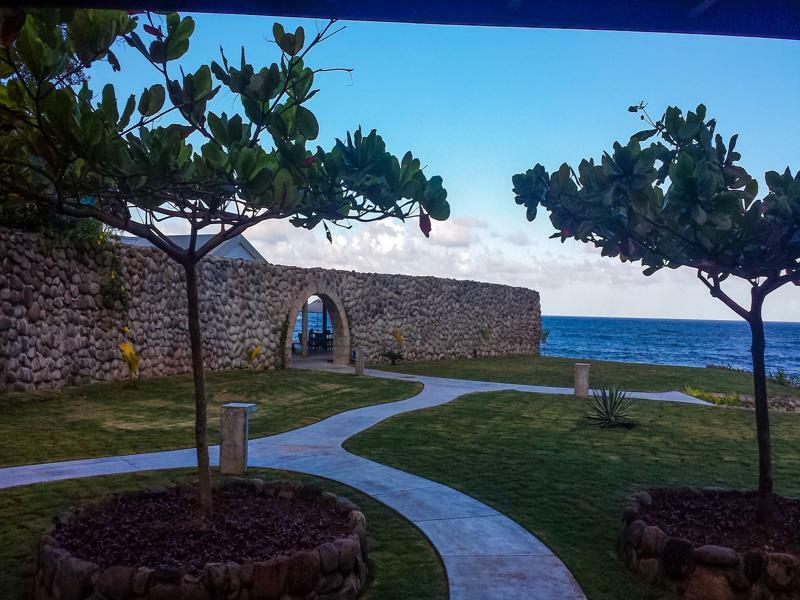 Pagua Bay House - Oceanfront Cabana'S Marigot エクステリア 写真