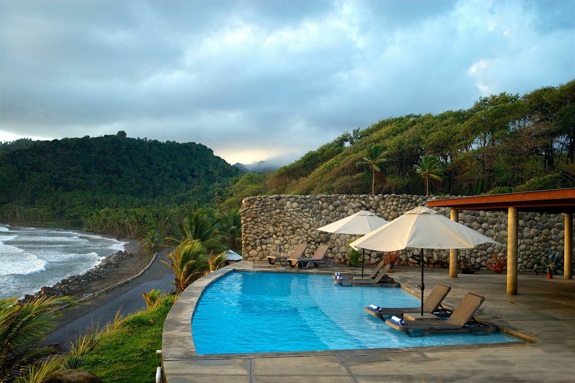 Pagua Bay House - Oceanfront Cabana'S Marigot エクステリア 写真